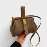 Daliborka – Retro elegances rokassoma