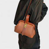 Daliborka – Retro elegances rokassoma